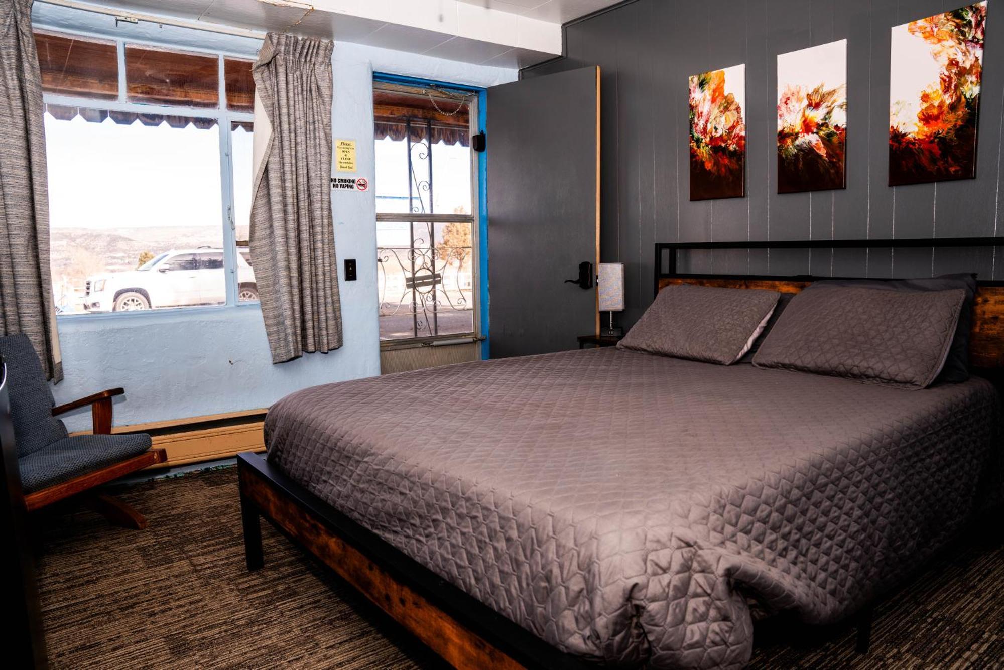 Maverick Motel Ратон Экстерьер фото